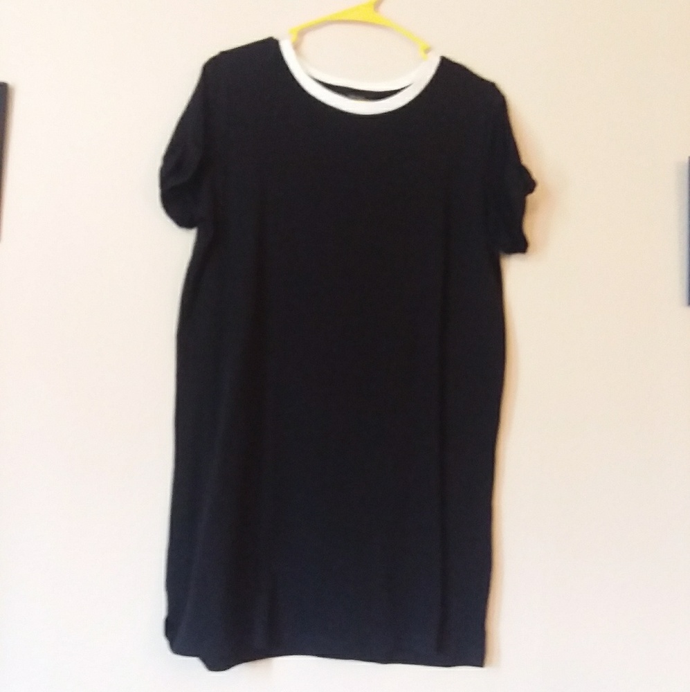 White Collar T Shirt Dress